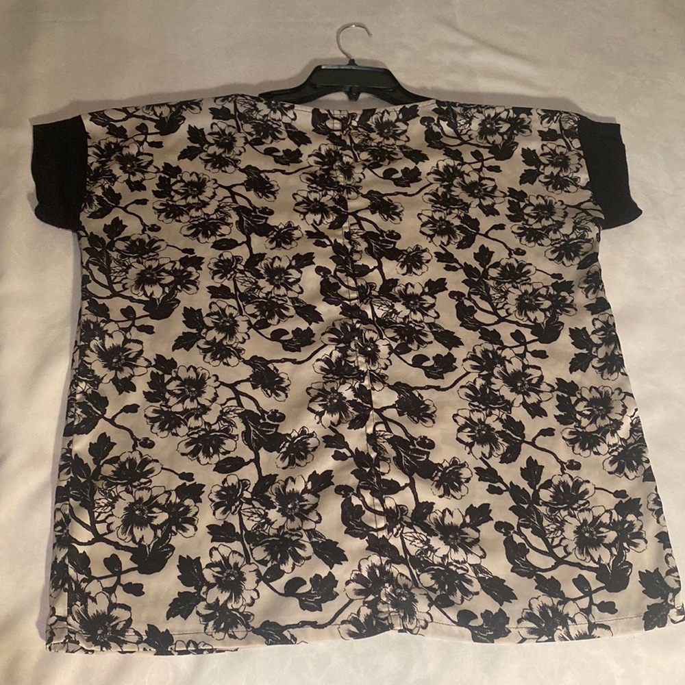 No longer need Joe French brand short sleeves